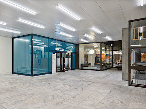 Eingangshalle und Bistro Universitätsspital Zürich