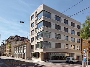Umbau und Neubau Razzia