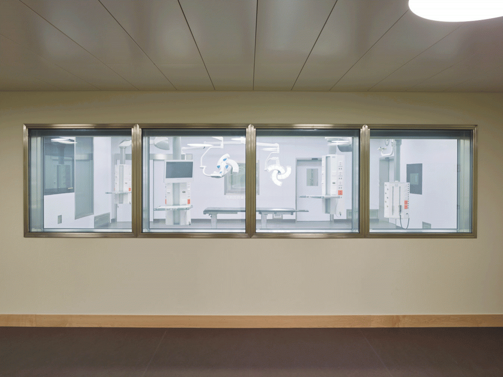 Die verschiedenen Lichtszenarien im OP-Saal.