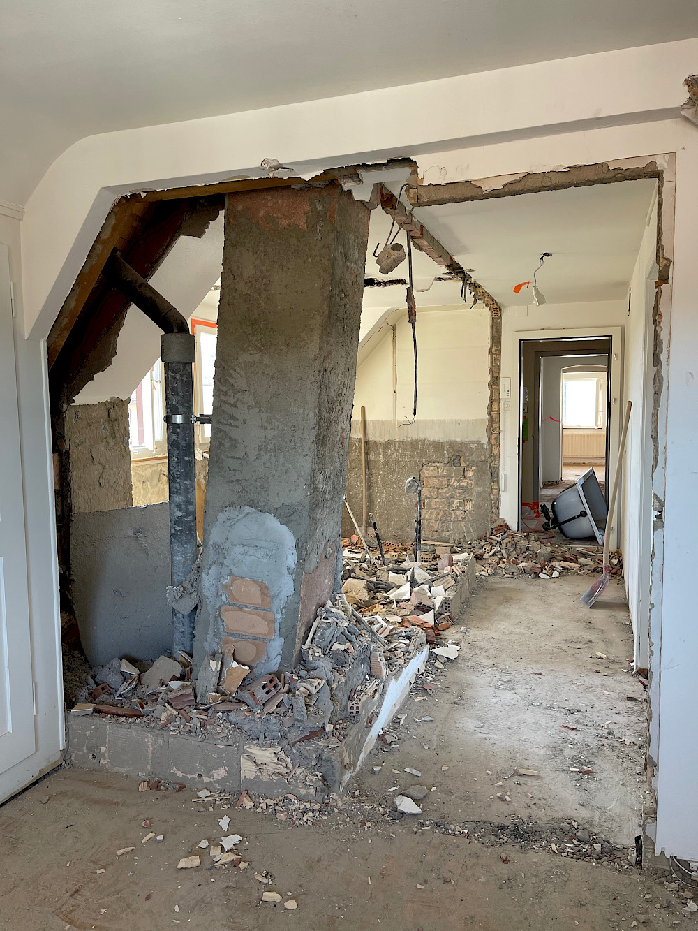 Umbau und Sanierung Mehrfamilienhaus