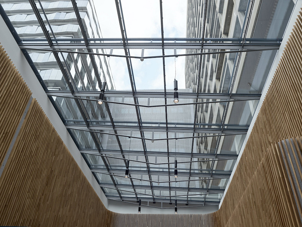 Eingangshalle und Konferenzzentrum