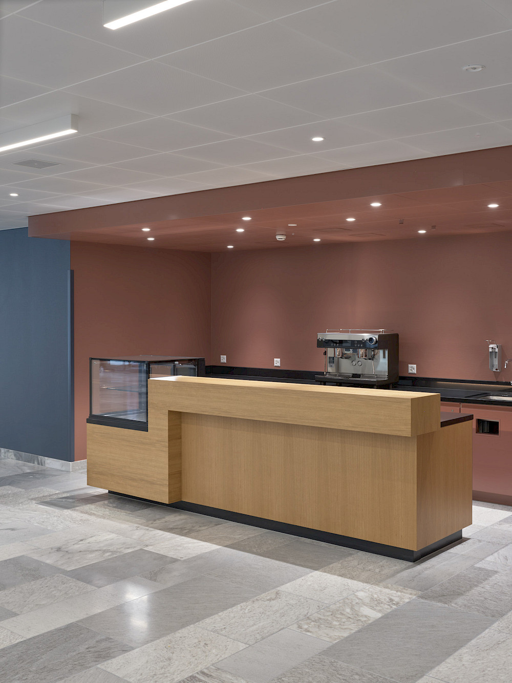 Eingangshalle und Konferenzzentrum