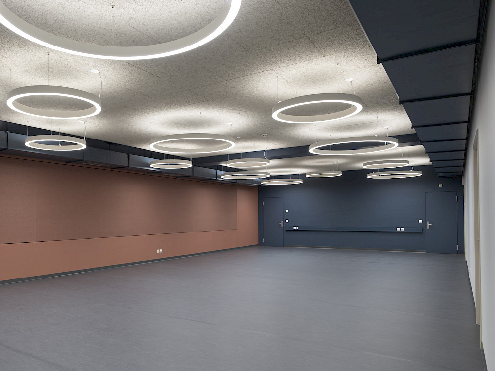 Eingangshalle und Konferenzzentrum